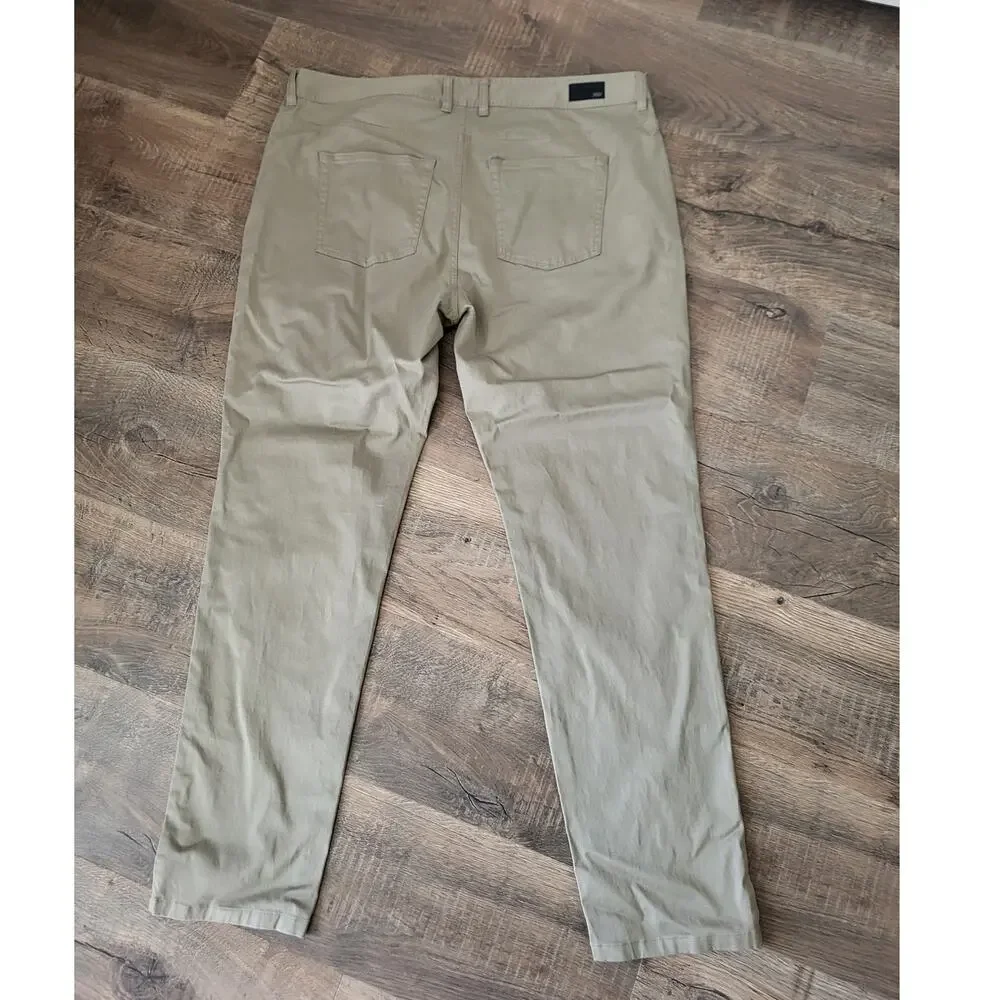Rhone Every Day Twill Khaki Pants 40 X 32 NEW Neutral Classic Tapered Leg - Picture 6 of 6